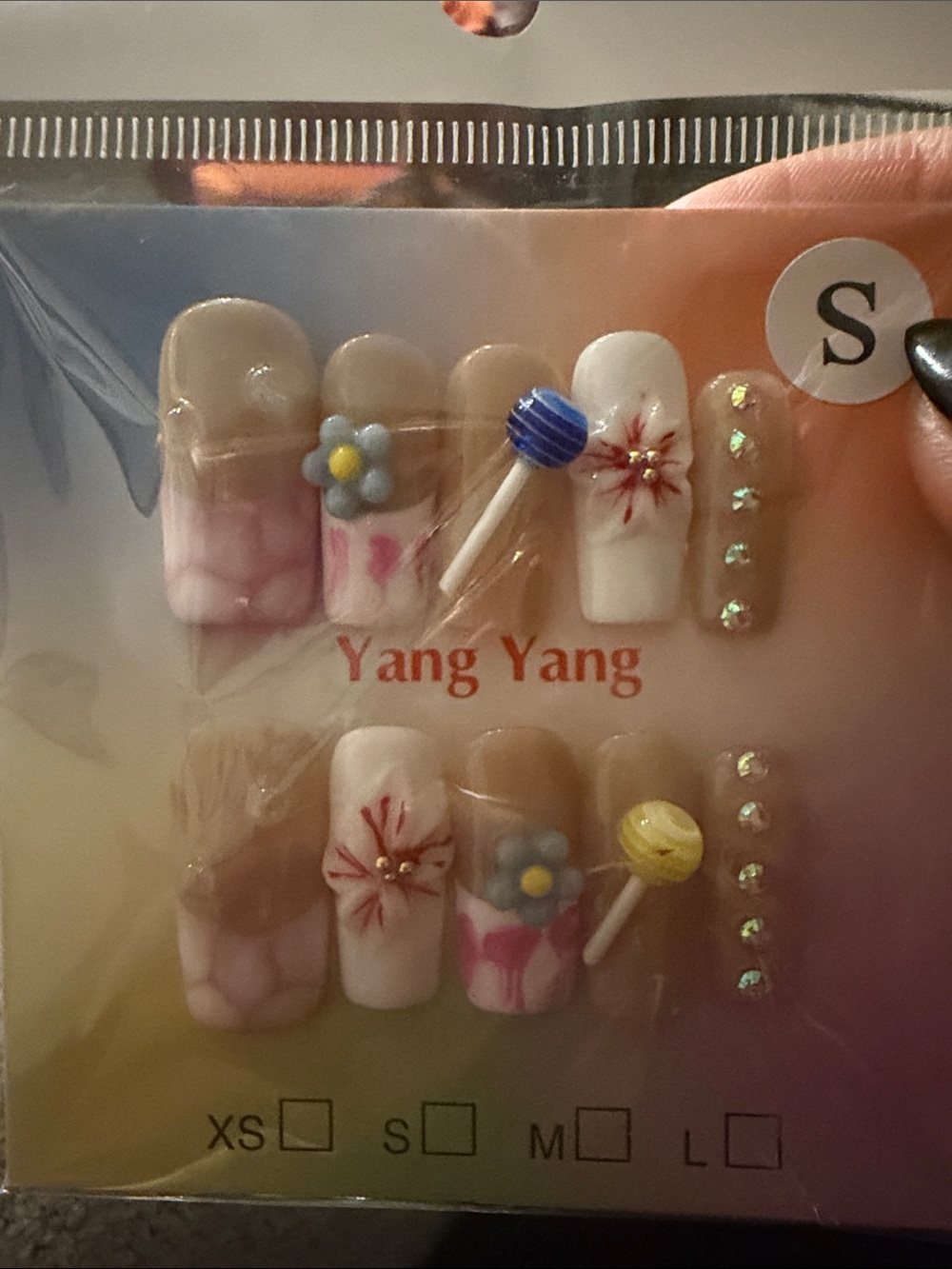 Handmade acrylic Floral Lollipop Press-On Nails - Pink, White, Tan